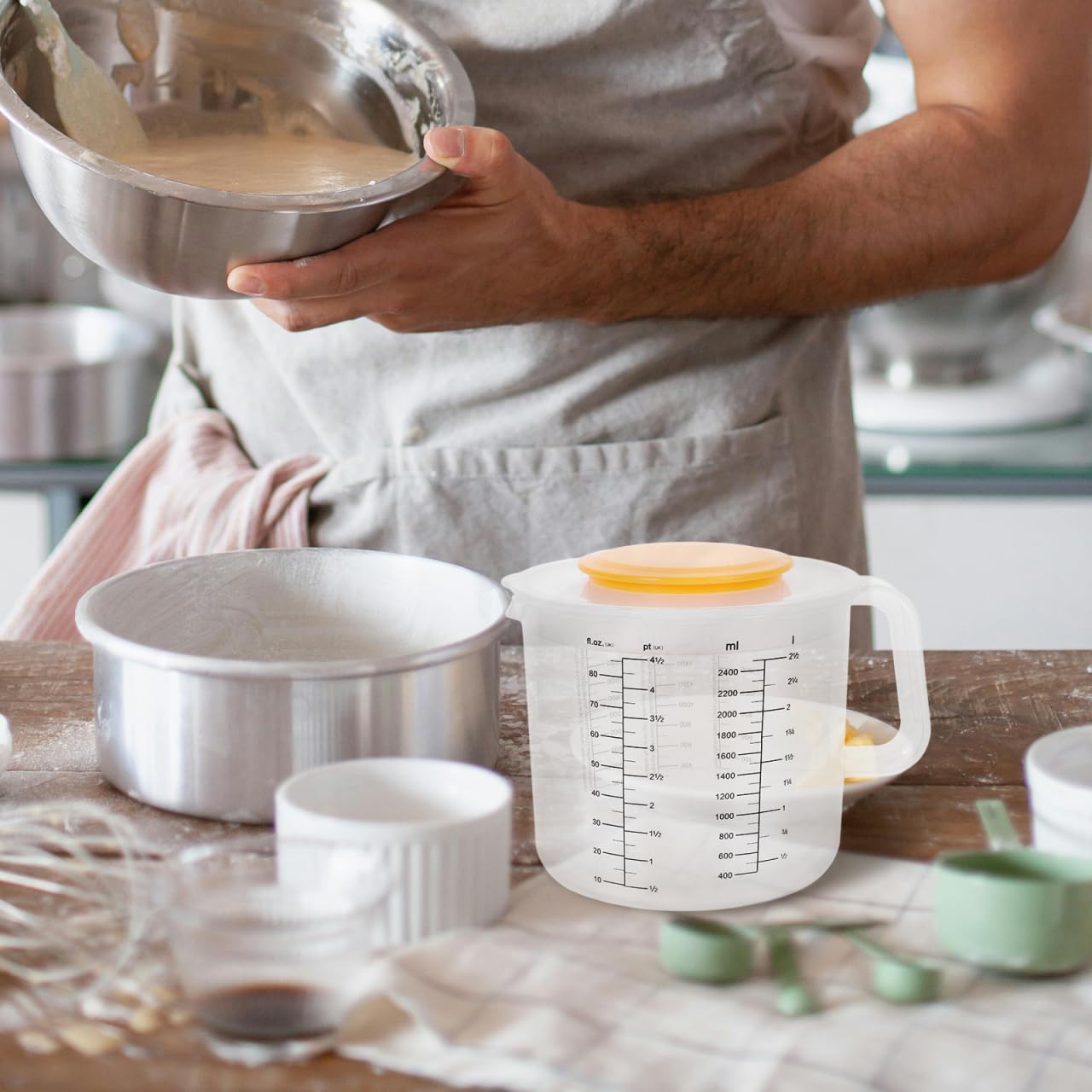 Measuring Cup & Mixing Bowl with Lid for Baking and Salad Prep