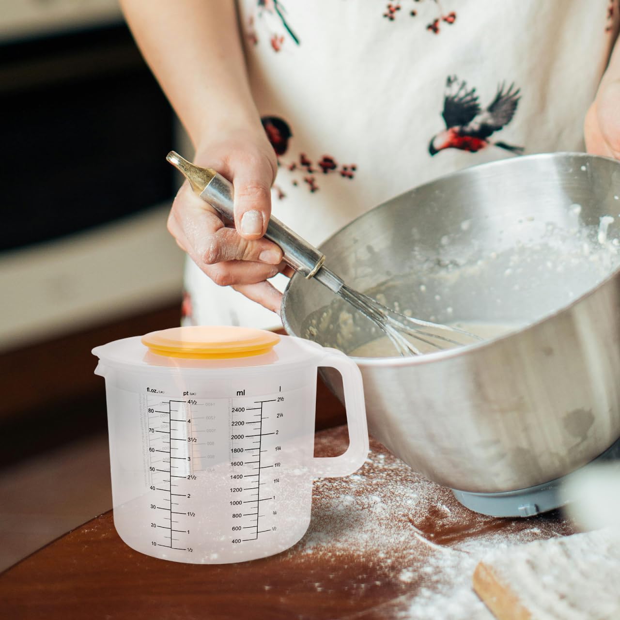 Measuring Cup & Mixing Bowl with Lid for Baking and Salad Prep