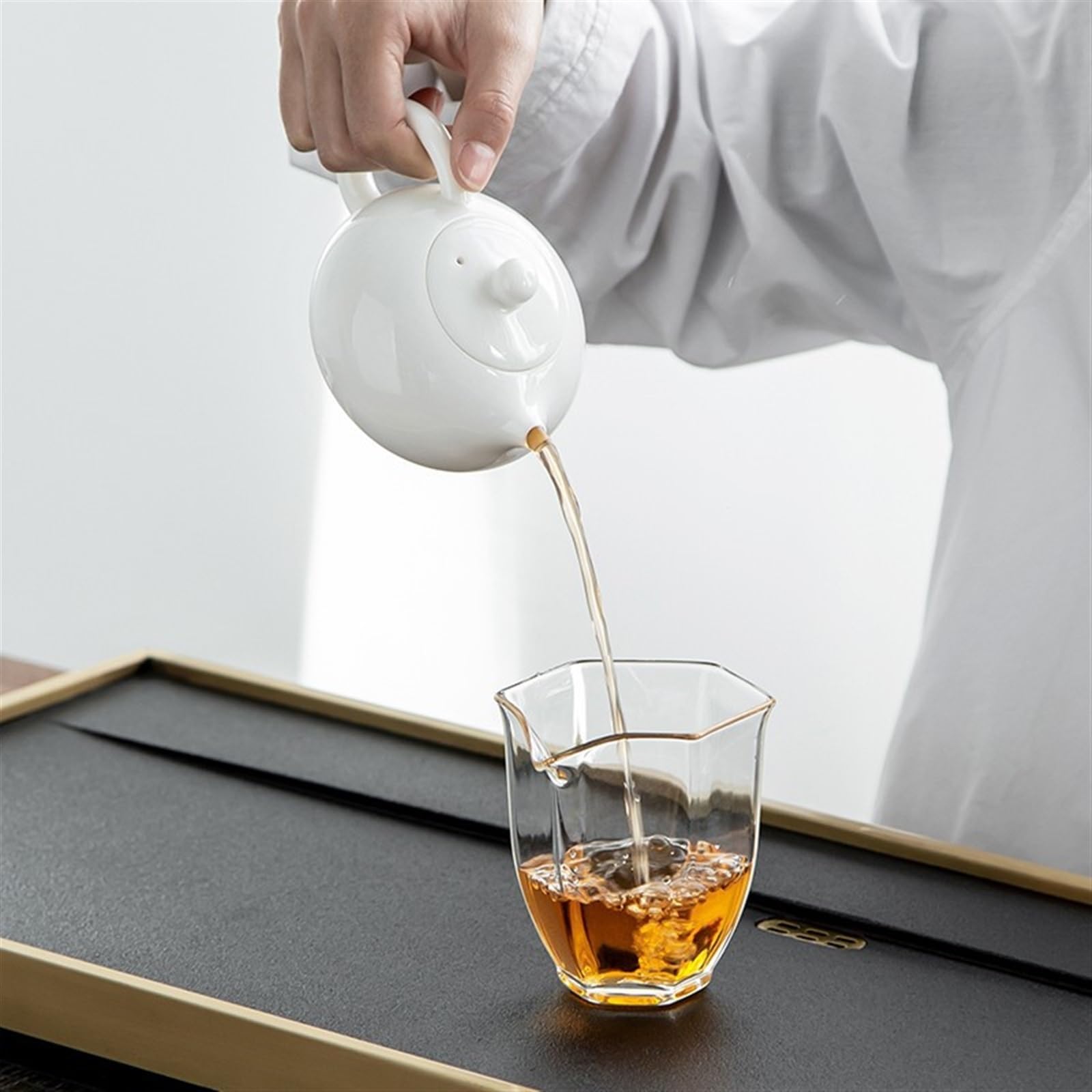Brass-Rimmed Kung Fu Tea Tray with Drainage Design for Tea Ceremony