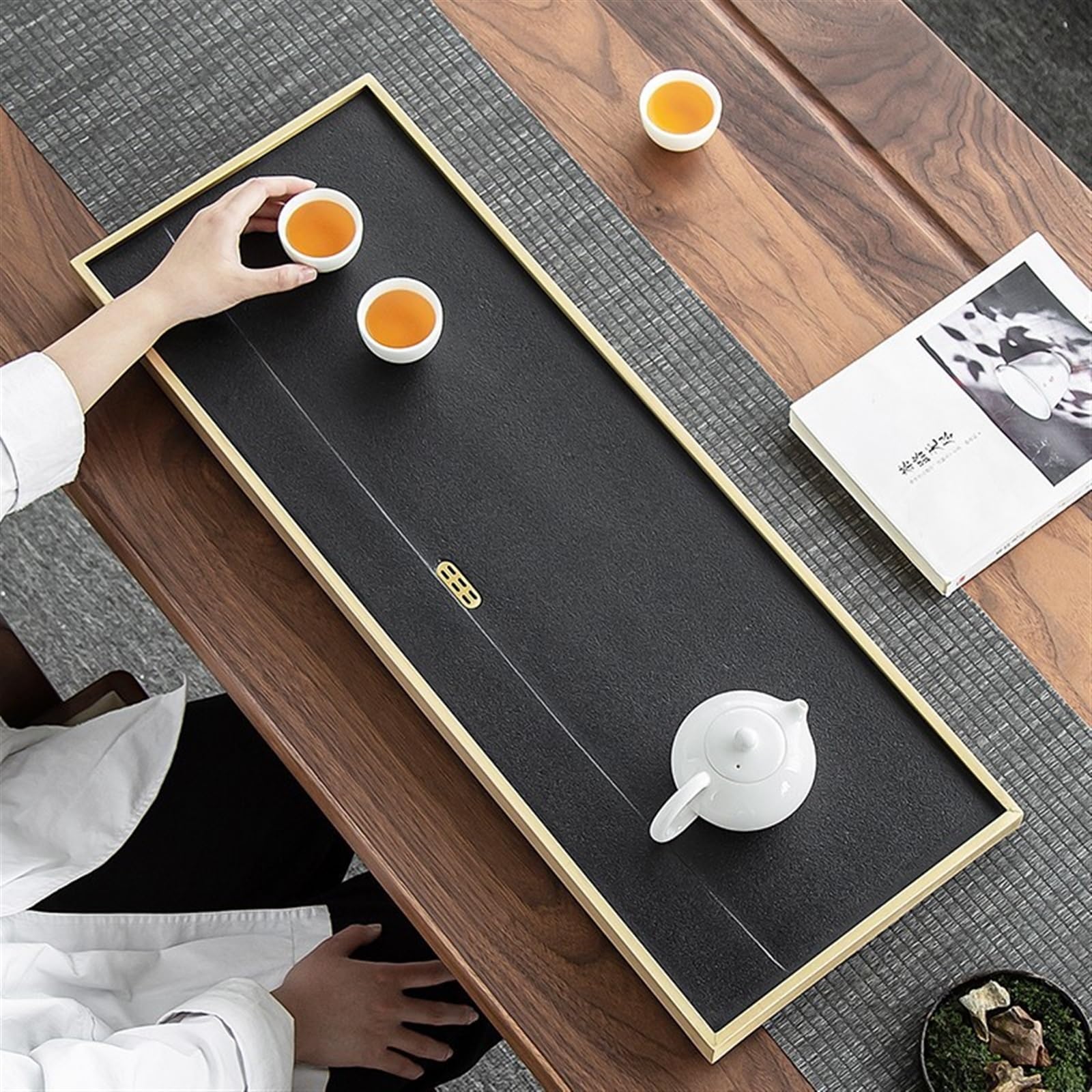 Brass-Rimmed Kung Fu Tea Tray with Drainage Design for Tea Ceremony